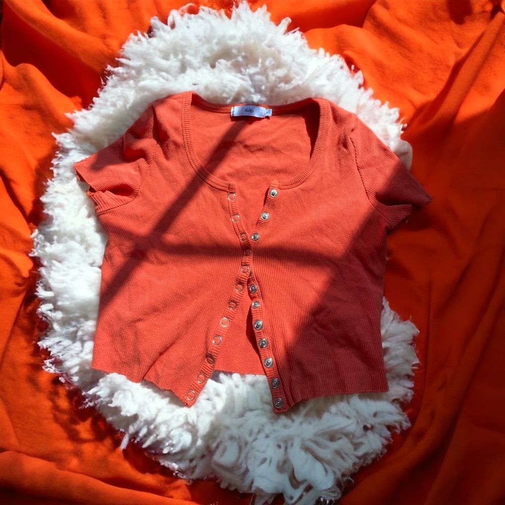 Super cute top🧡✨